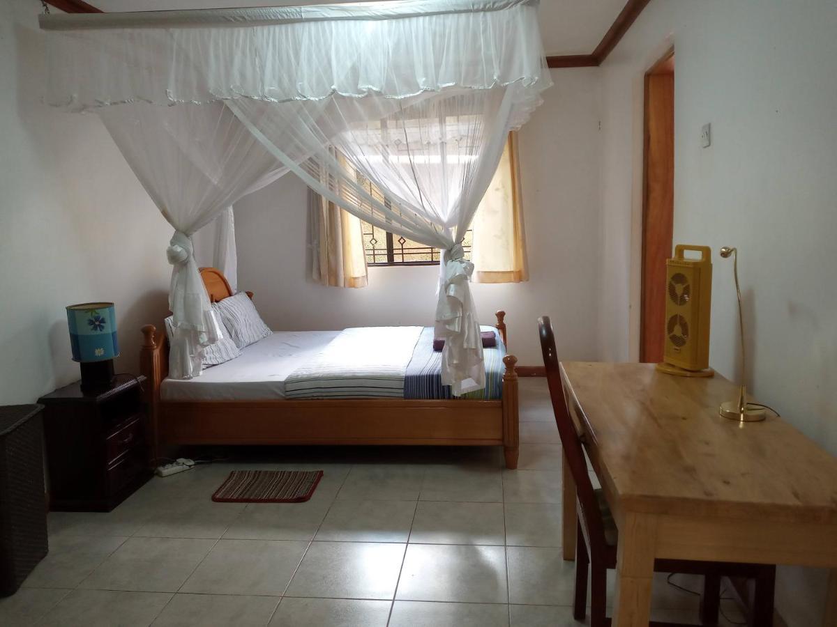 Bed and Breakfast Hospitality Connect Kampala Zewnętrze zdjęcie